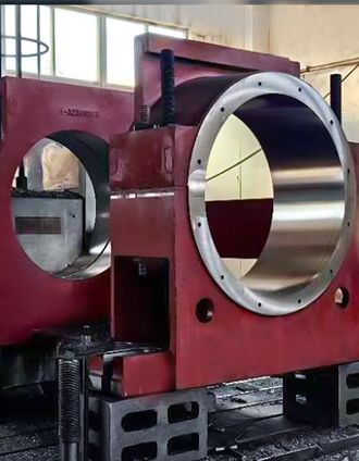 Componentes y conjuntos de acero fabricados